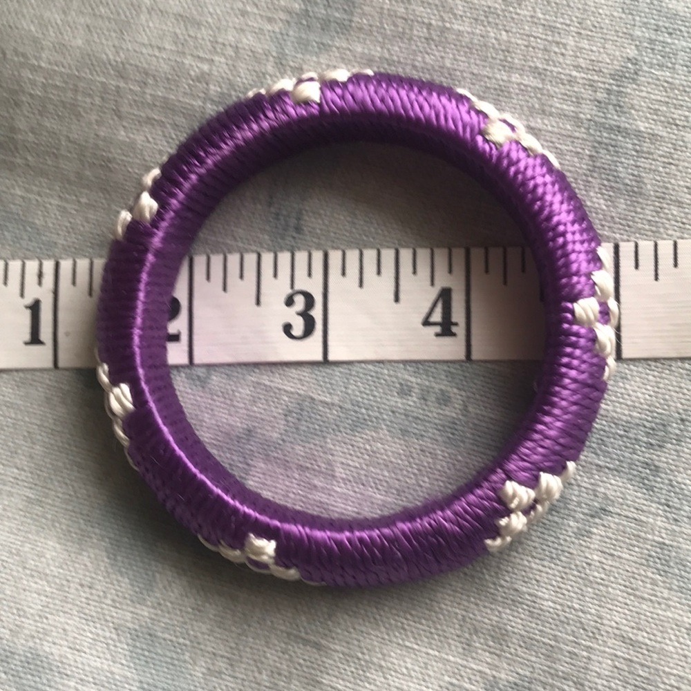 Purple threaded bracelet - Picture 3 of 4